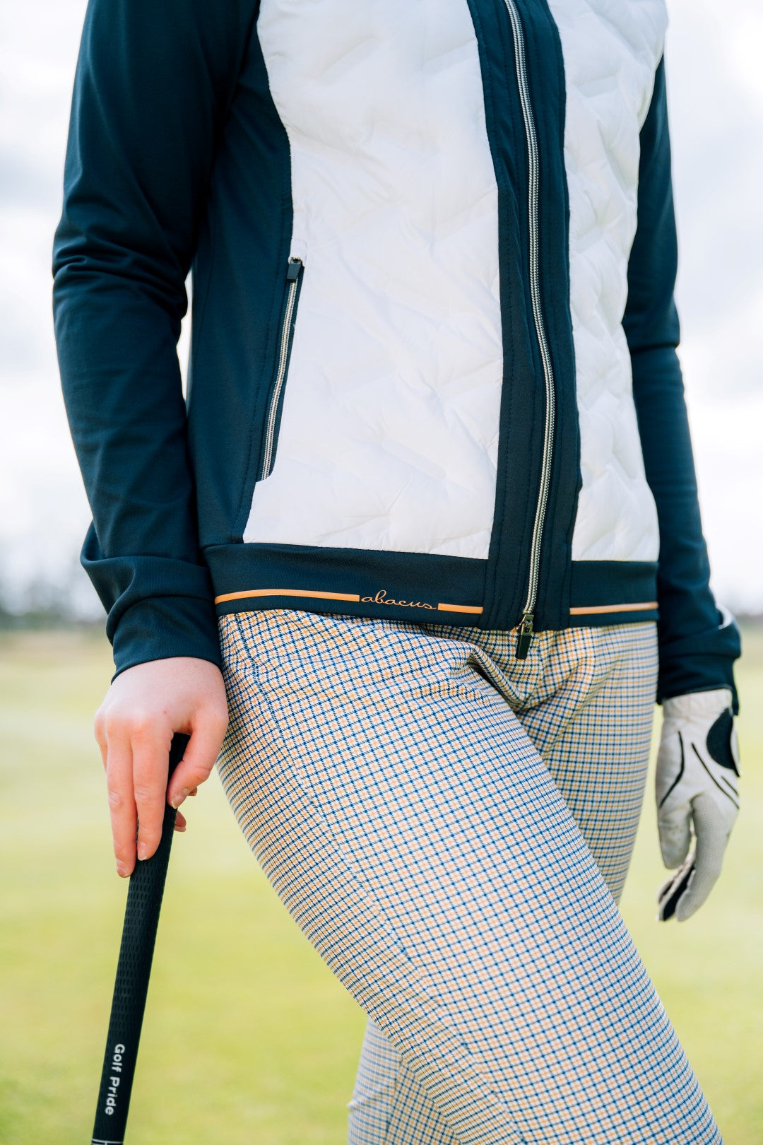 Women Grove Hybrid Jacket - The Golf Guys Online