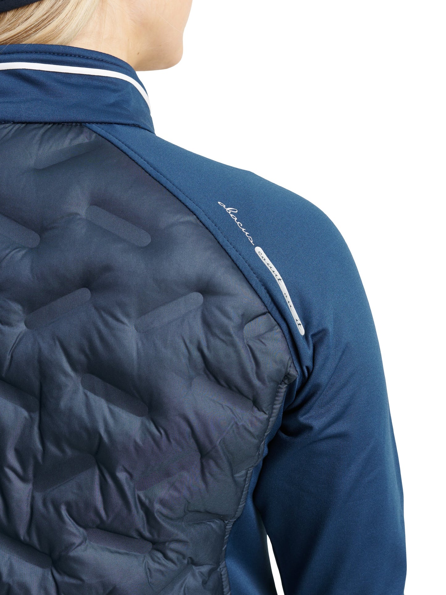 Women Grove Hybrid Jacket - The Golf Guys Online