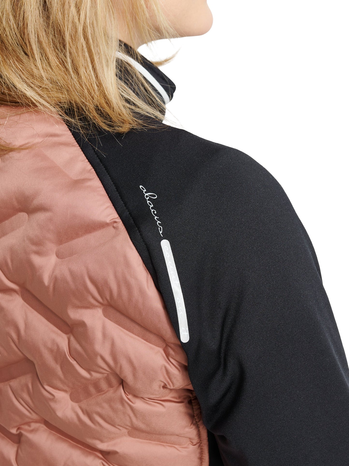 Women Grove Hybrid Jacket - The Golf Guys Online