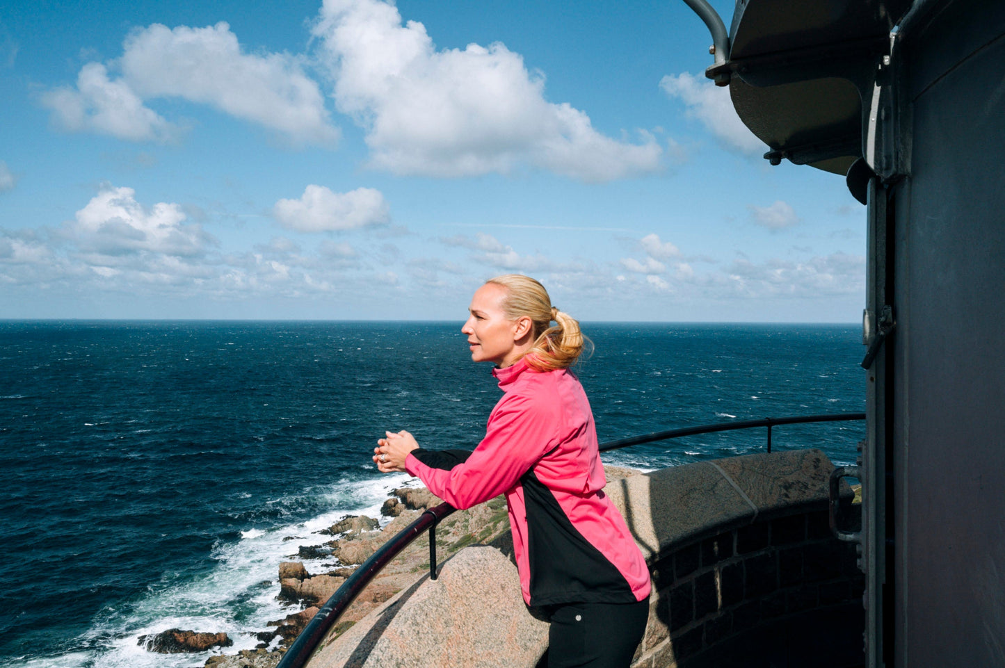 Women's Abacus Swinley Rain Jacket - The Golf Guys Online