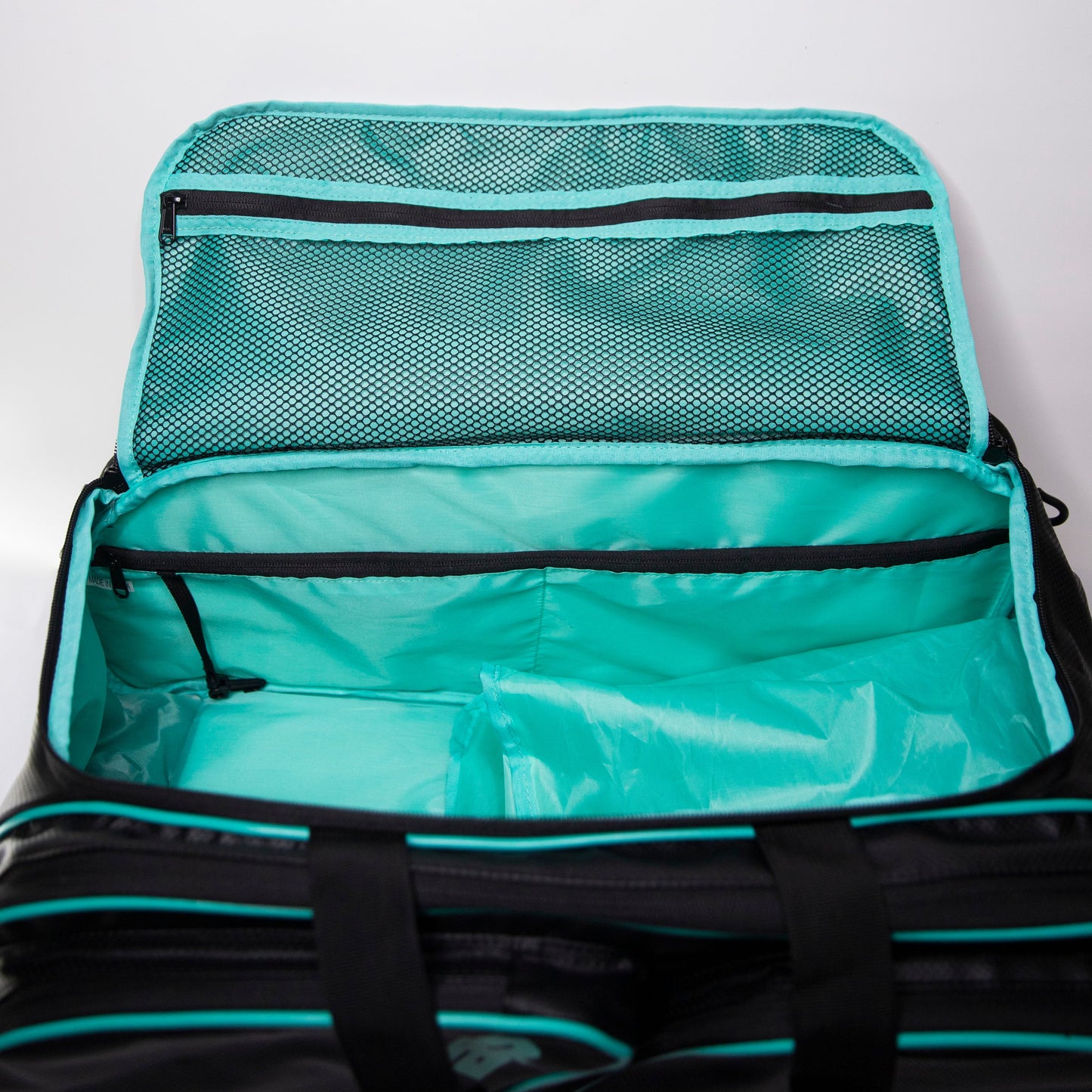PROtour Duffle - The Golf Guys Online