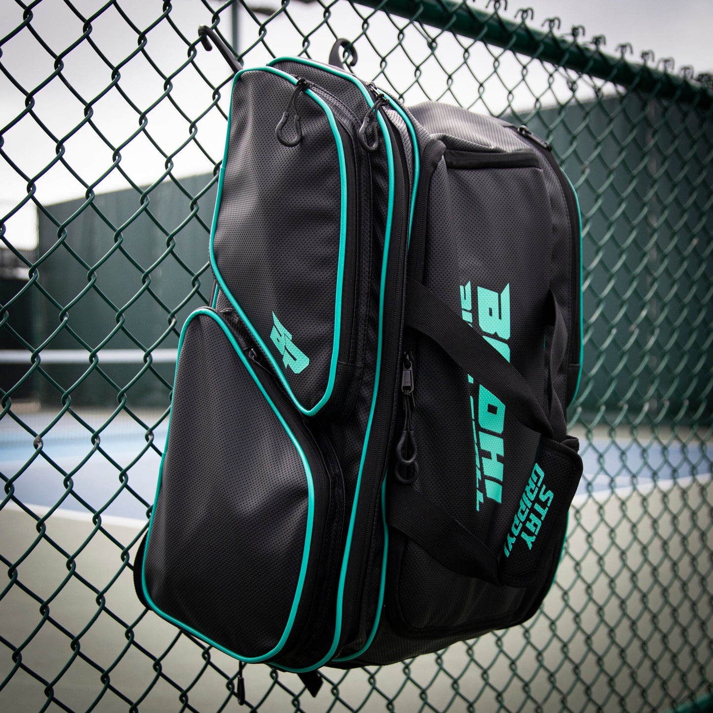 PROtour Duffle - The Golf Guys Online