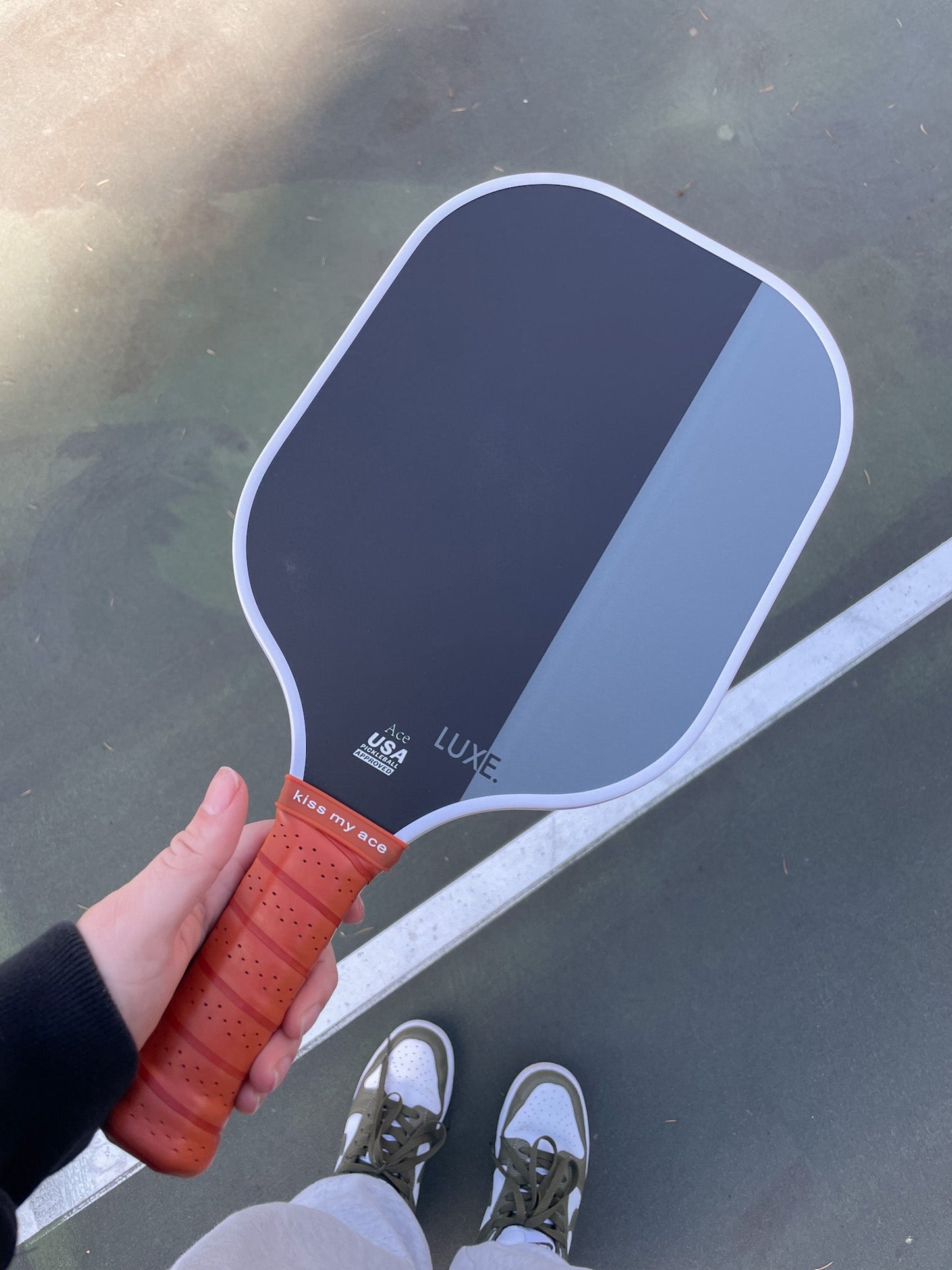 PREMIUM TRI FOLD WITH BRUSH BLACK - The Golf Guys Online