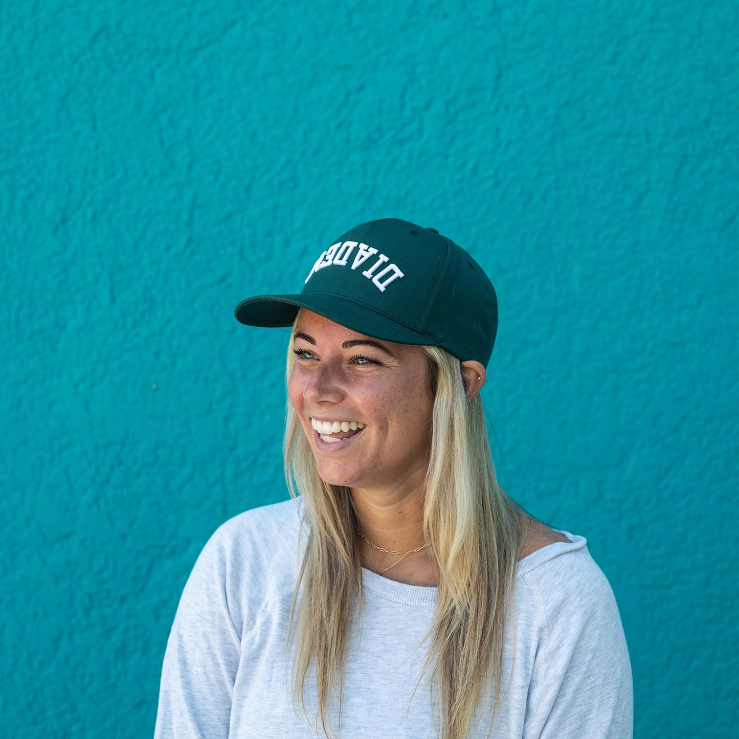Diadem Upside Down Hat - The Golf Guys Online