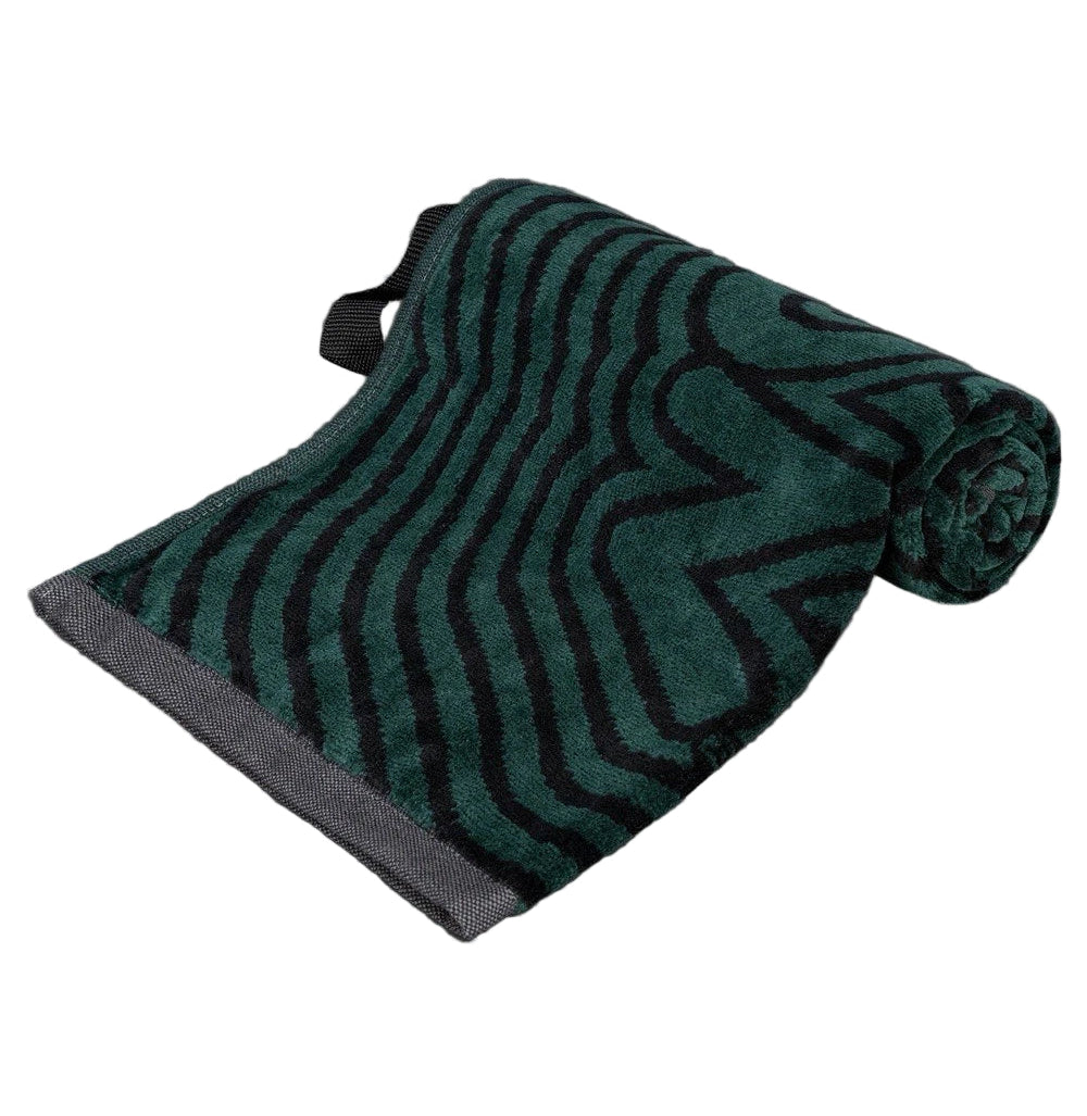 Scotty Cameron Logo Green Ripple Towel – The Golf Guys Online Scotty Cameron Logo Green Ripple Towel – The Golf Guys Online