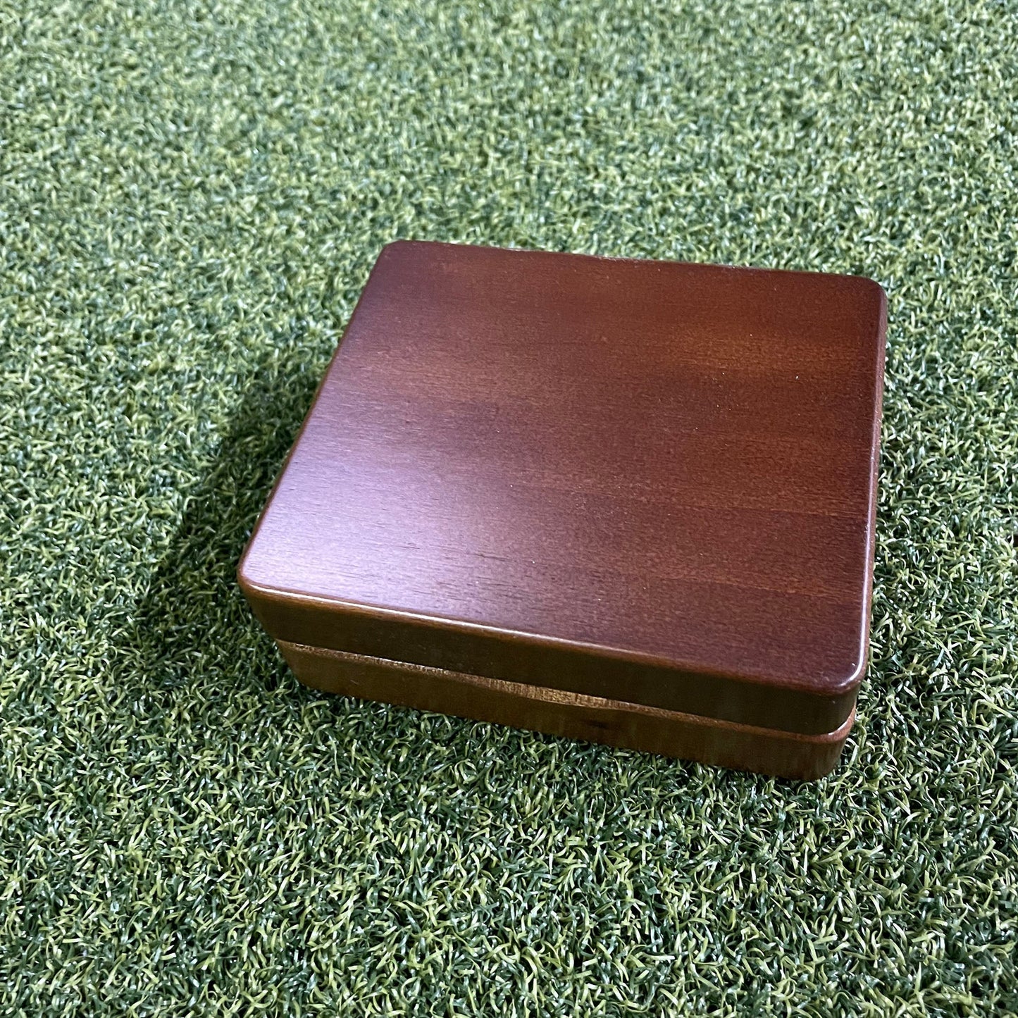Sure Putt Wood Display Box - The Golf Guys Online