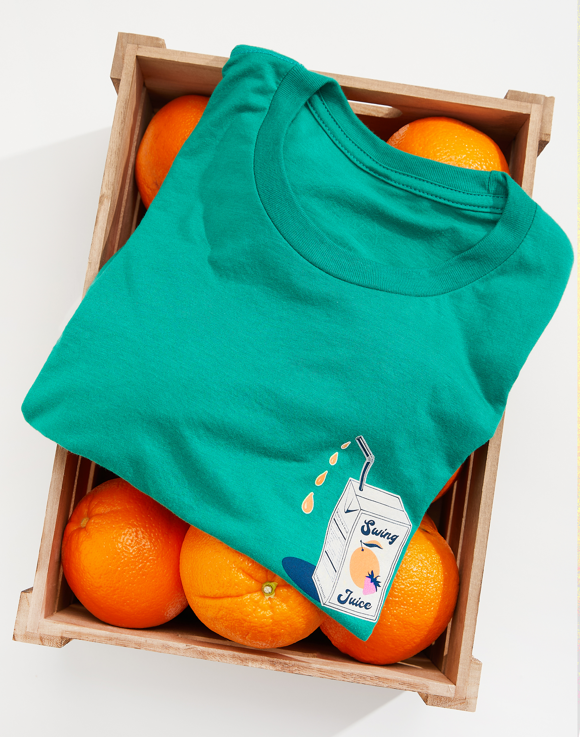 Golf Juice Box Chest Unisex T-Shirt - The Golf Guys Online