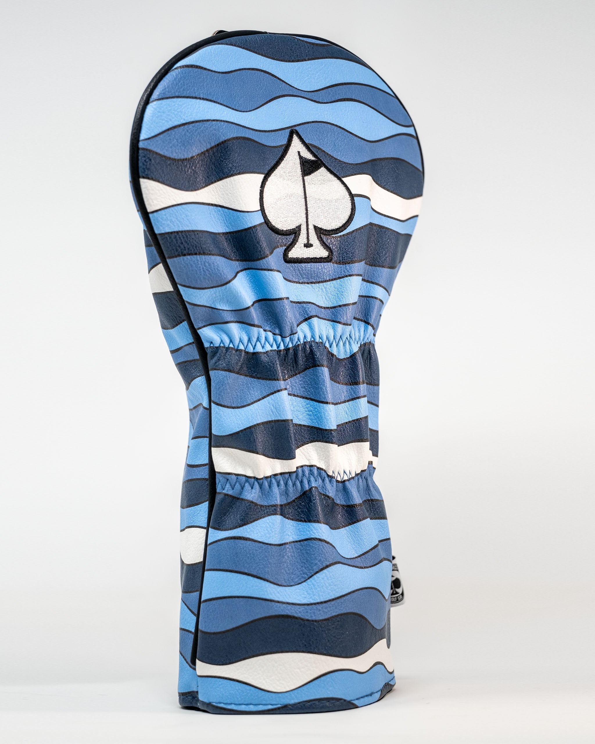 Pins and Aces Shark Attack Driver Cover - Thumbnail 4