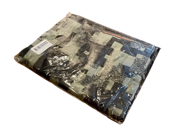 Scotty Cameron - Players Digital Run Green Camo Golf Towel - The Golf Guys Online