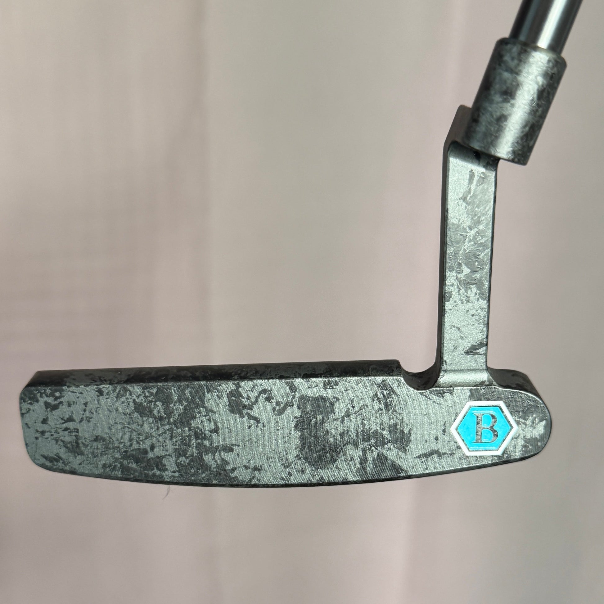 Pre-Owned Bettinardi Queen B #16 Remix Putter w/ 35.25" Steel Shaft (MINT)