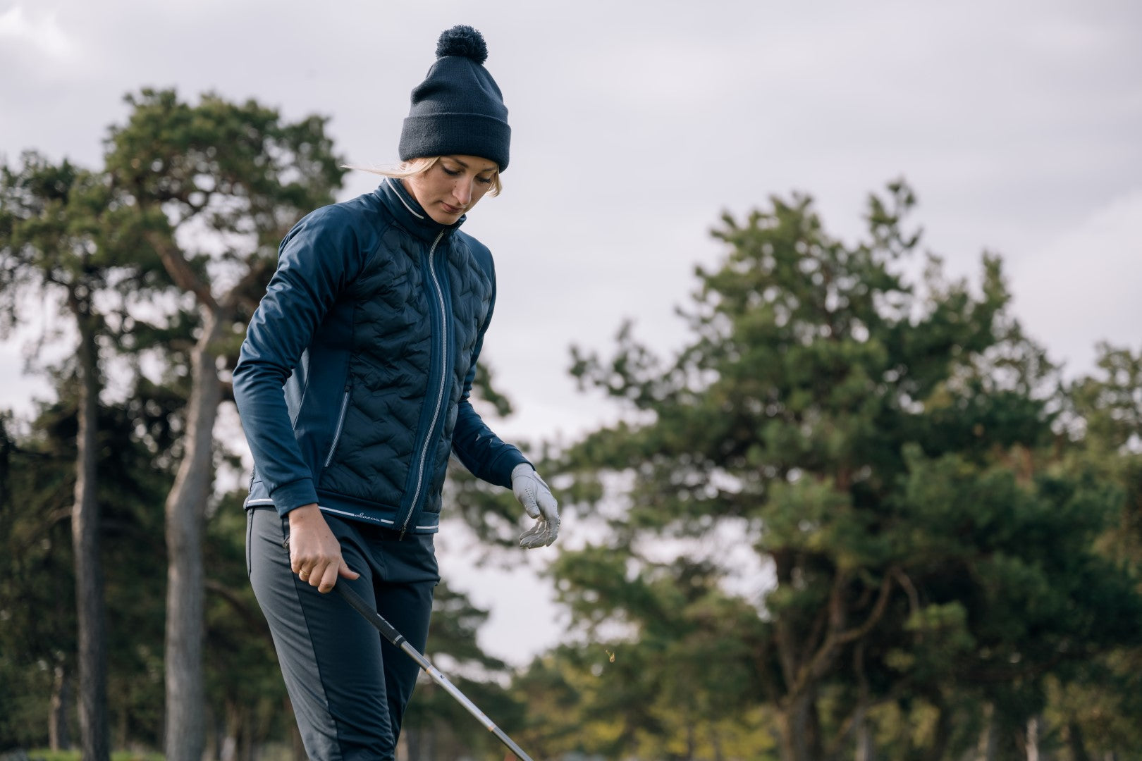 Women Grove Hybrid Jacket - The Golf Guys Online