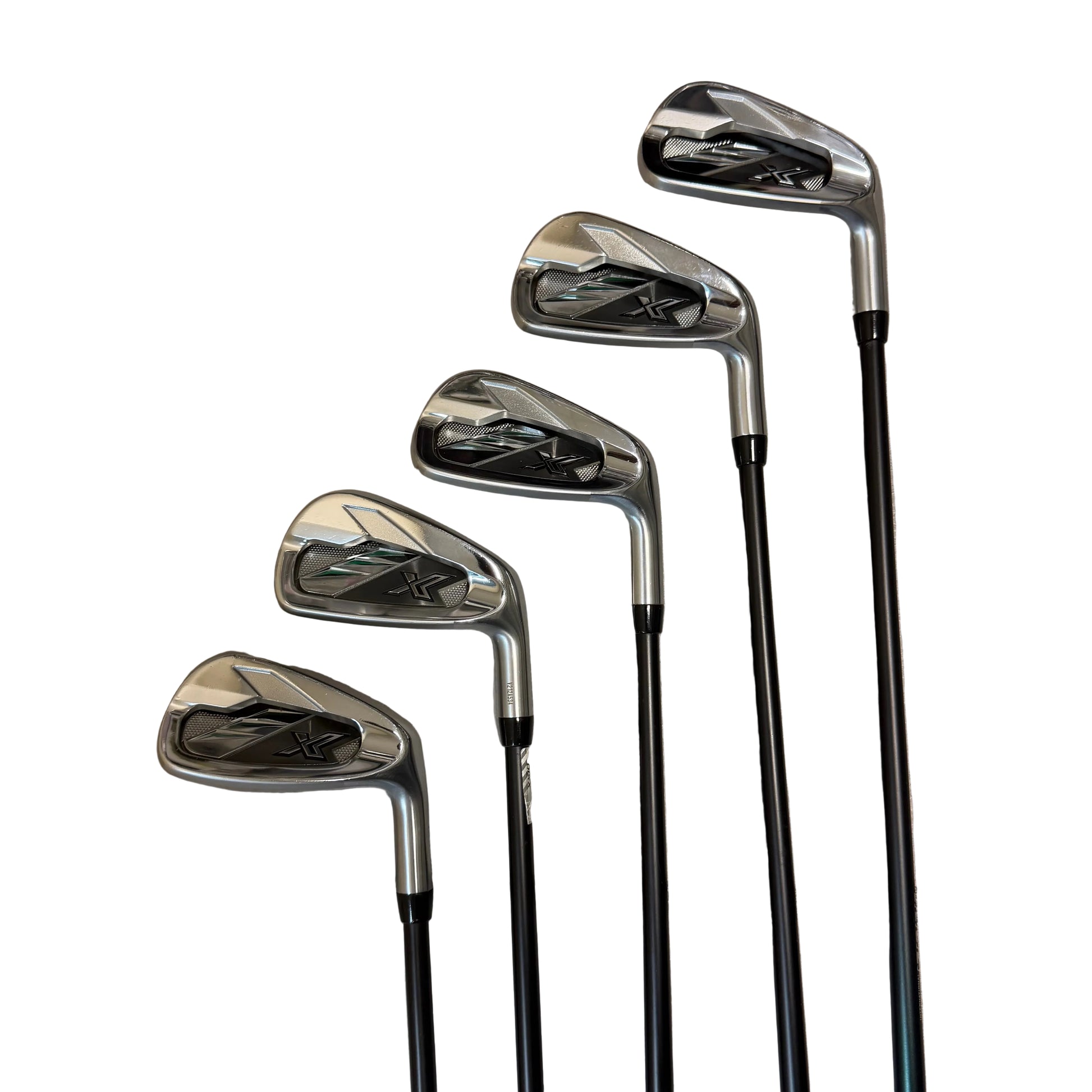 Pre-Owned XXIO X-Eks Iron Set (6-Pw) w/ Miyazaki AX-11 57g Flex-R (Regular) Graphite Shaft [Playing Length: Standard] Above Average)