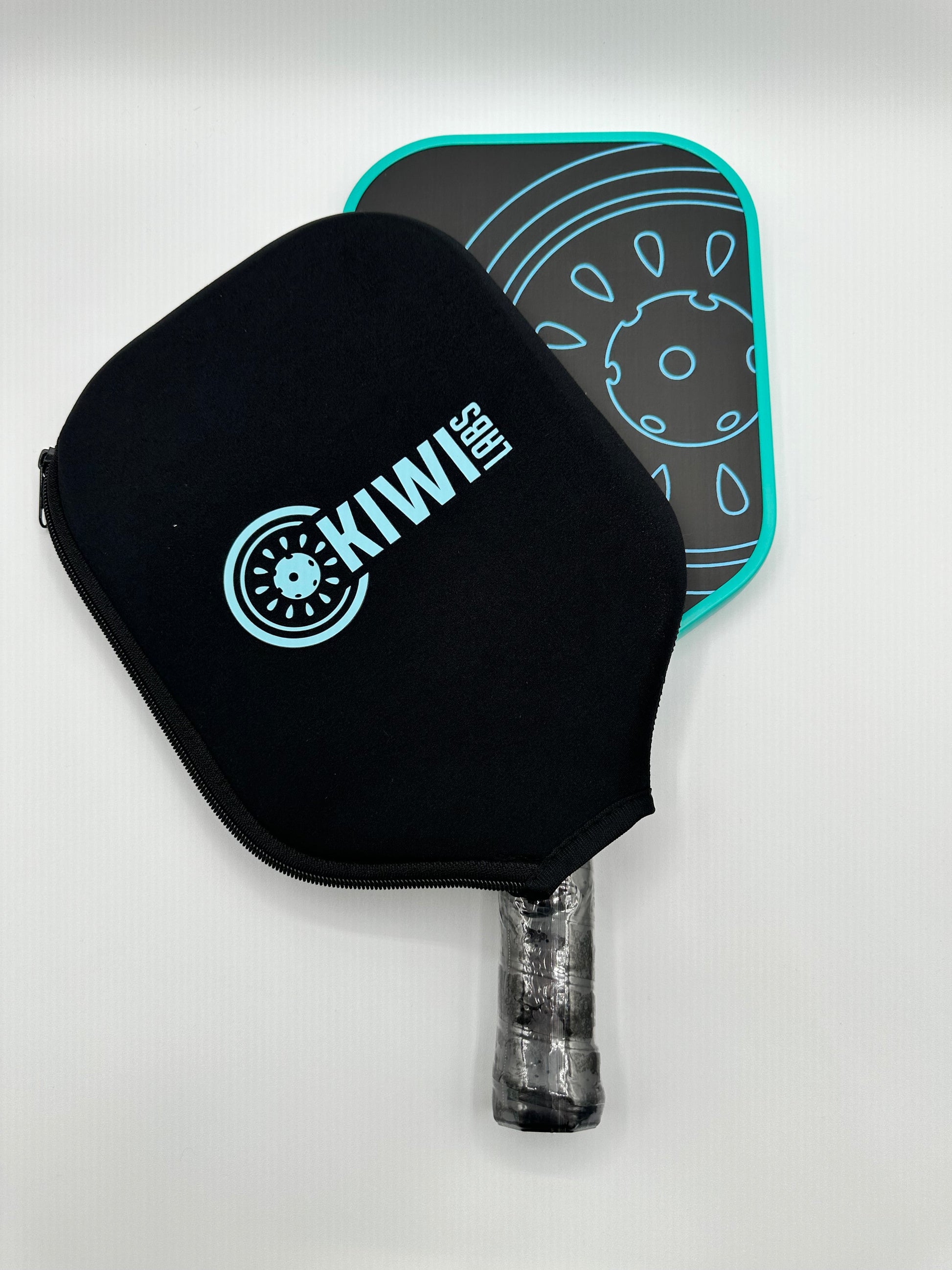0-0 Start Raw Carbon t700 Carbon Fiber Pickleball Paddle from KiwiLabs (Gen 1.5) - The Golf Guys Online