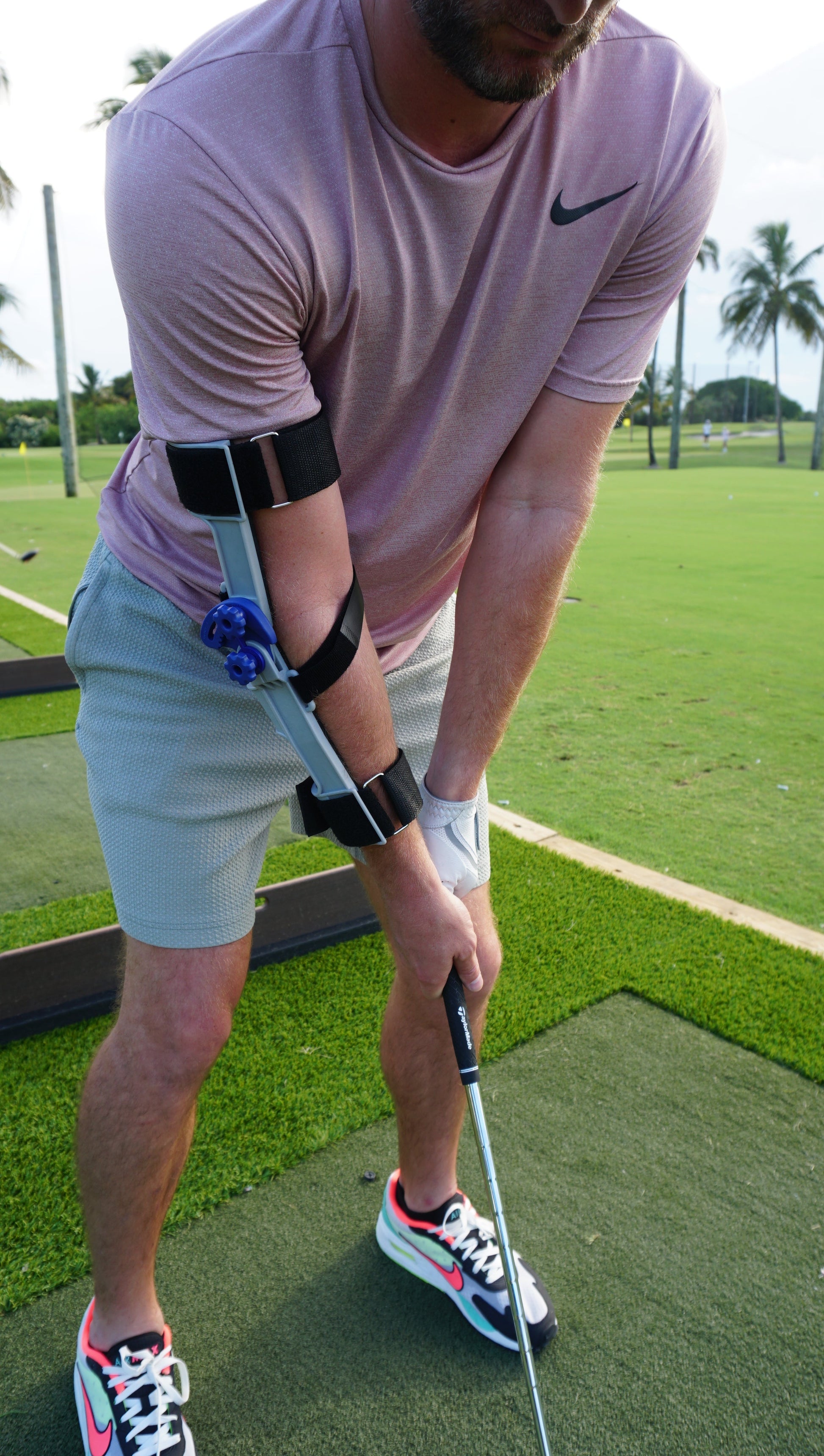 Right Angle V2 Golf Swing Elbow Brace – Backswing Trainer for Trail Arm Position Golf Training Aids