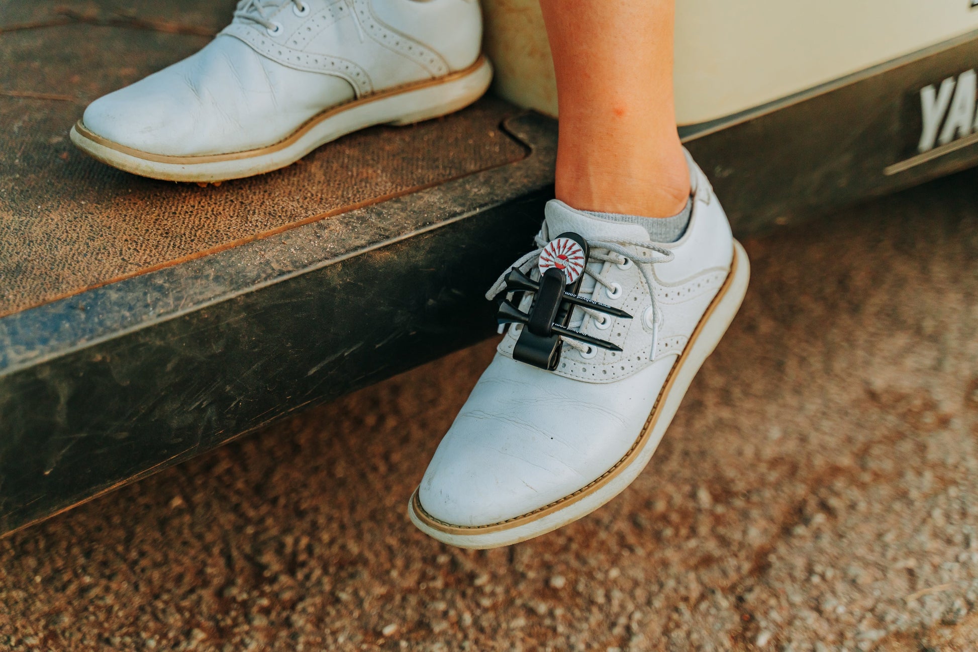 THE BYRD GOLF CLYP - Red Cardinal - The Golf Guys Online