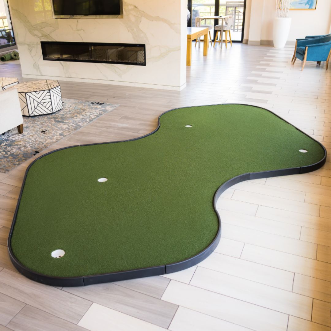 SIGPRO Double Break Putting Green - The Golf Guys Online