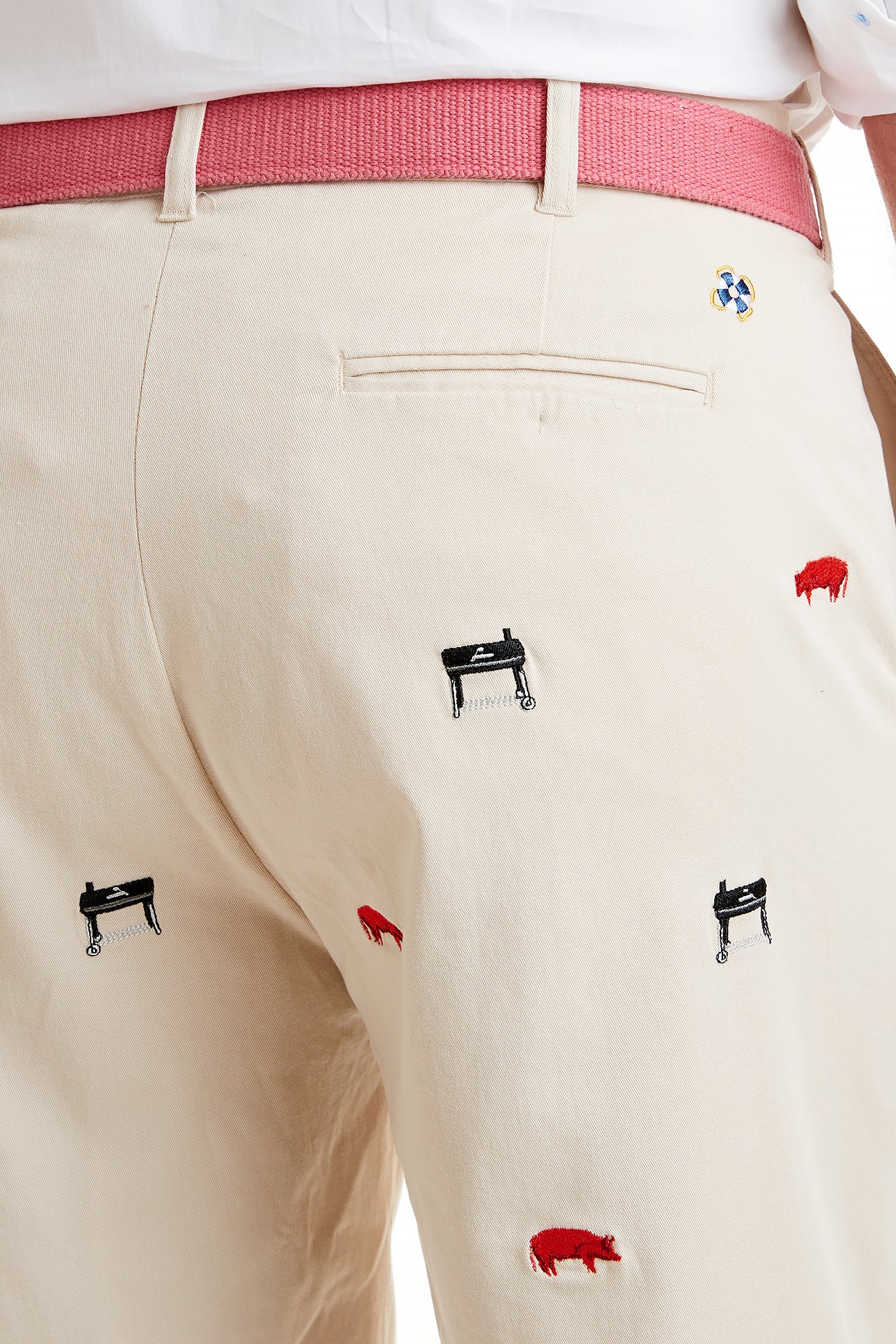 Cisco Short Stretch Twill Stone with Smoker Grill & Pig - The Golf Guys Online