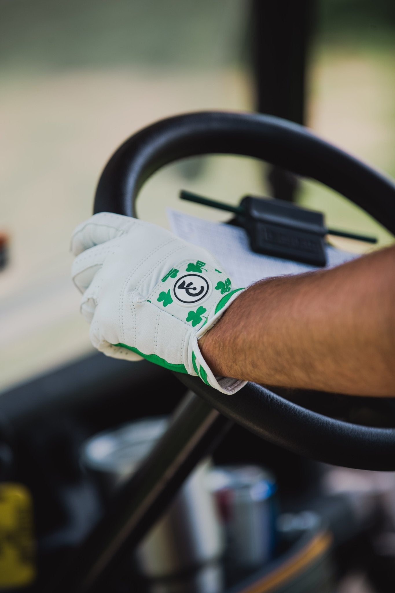 "Feelin Lucky" Golf Glove - The Golf Guys Online
