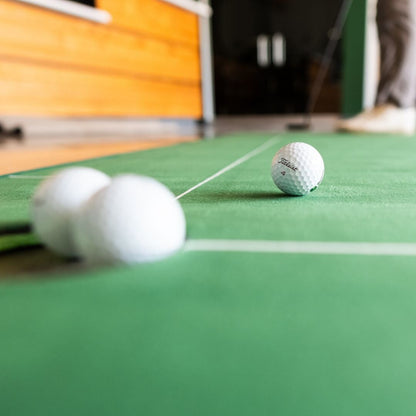 SIG LITE Indoor Putting Green 4' x 10' - The Golf Guys Online
