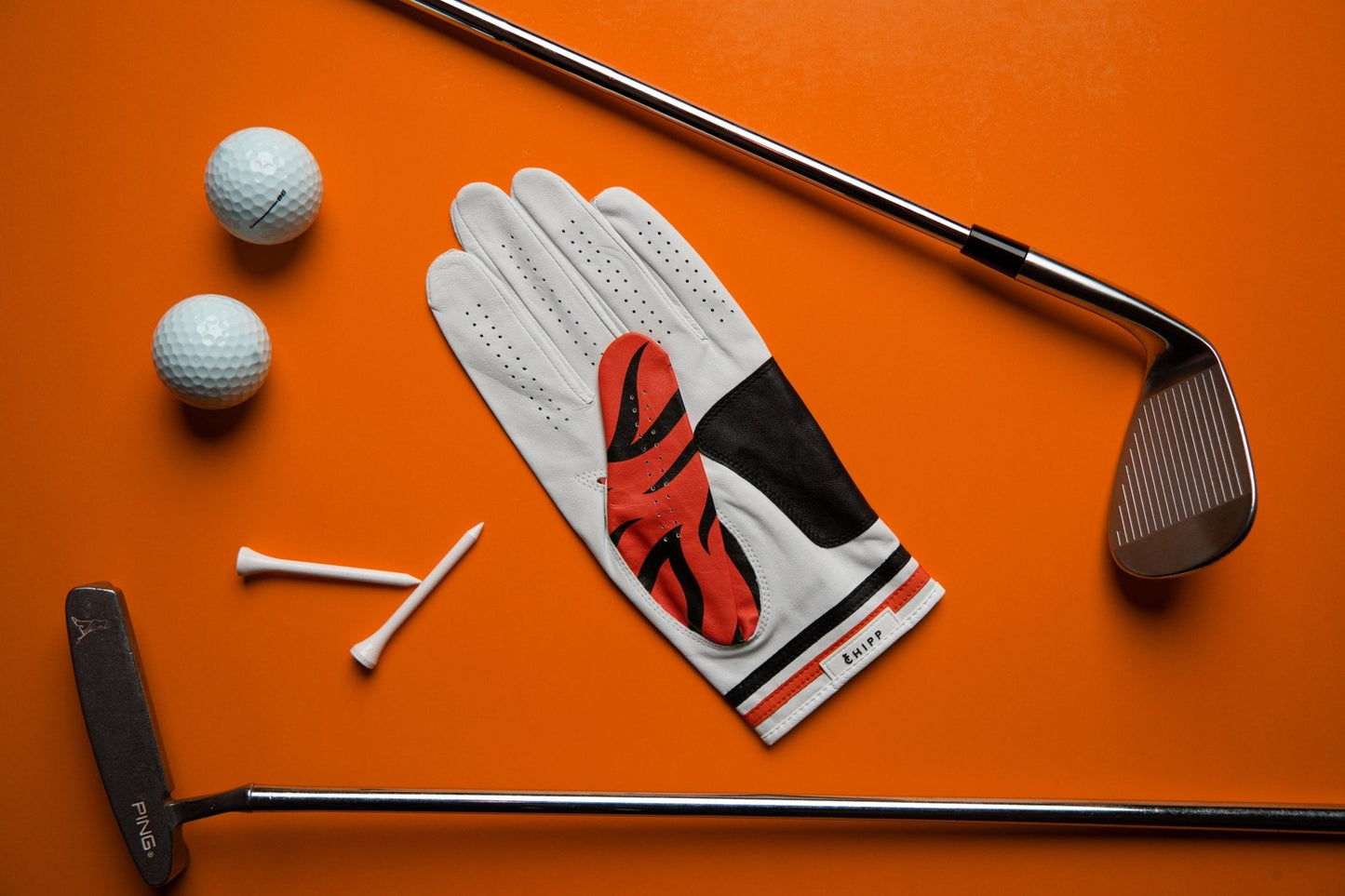 "Tiger" Golf Glove - The Golf Guys Online