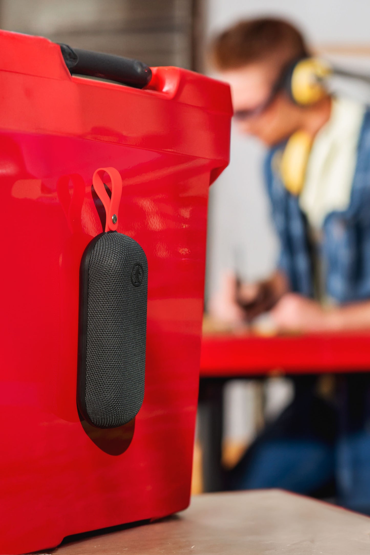 Bolt - Magnetic Water Resistant Bluetooth Speaker - The Golf Guys Online